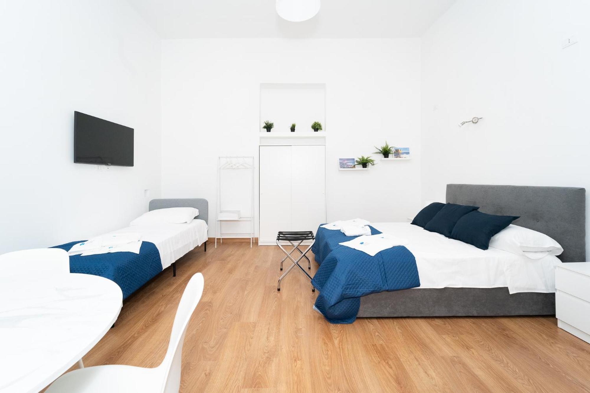 Home Smart Rent Appartamento Nei Pressi Di Via Toledo 2 Camere Da Letto 那不勒斯 外观 照片