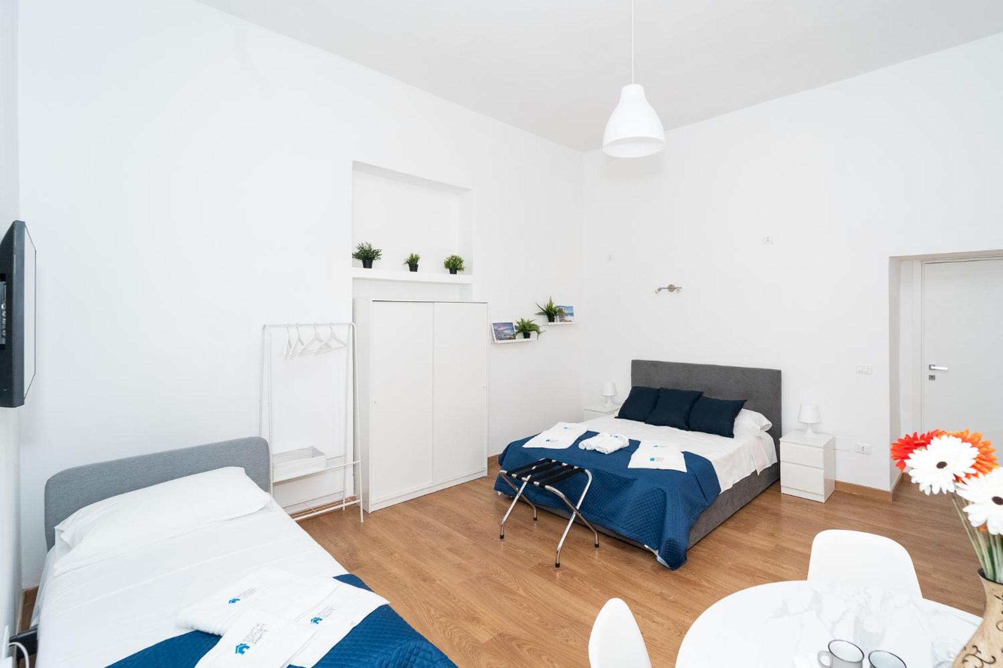 Home Smart Rent Appartamento Nei Pressi Di Via Toledo 2 Camere Da Letto 那不勒斯 外观 照片